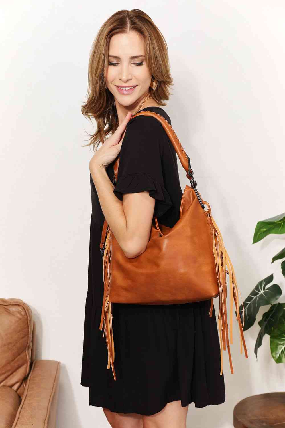 Boho-Chic Bohemian-Schultertasche aus Leder mit Fransen-Detail